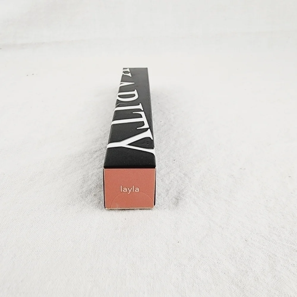 KARITY the gloss high shine lip gloss shade layla